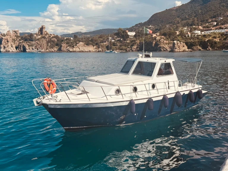 Pronájem lodi aztec Crestline v Cefalù na Samboatu