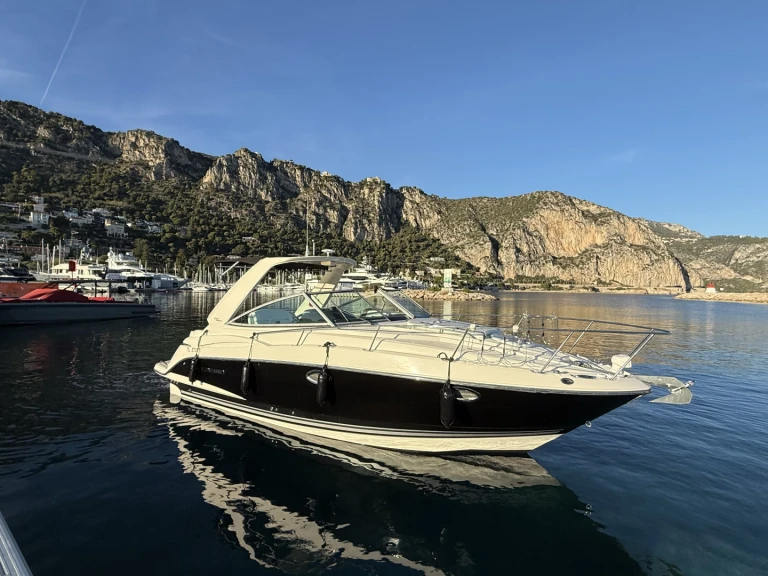 Pronajmout Motorová loď se skipperem či ne Monterey v Nice