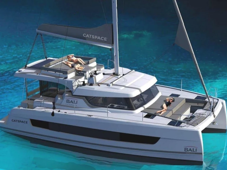 Pronájem lodi Ribishi lákavé ceny Bali Catspace Voile