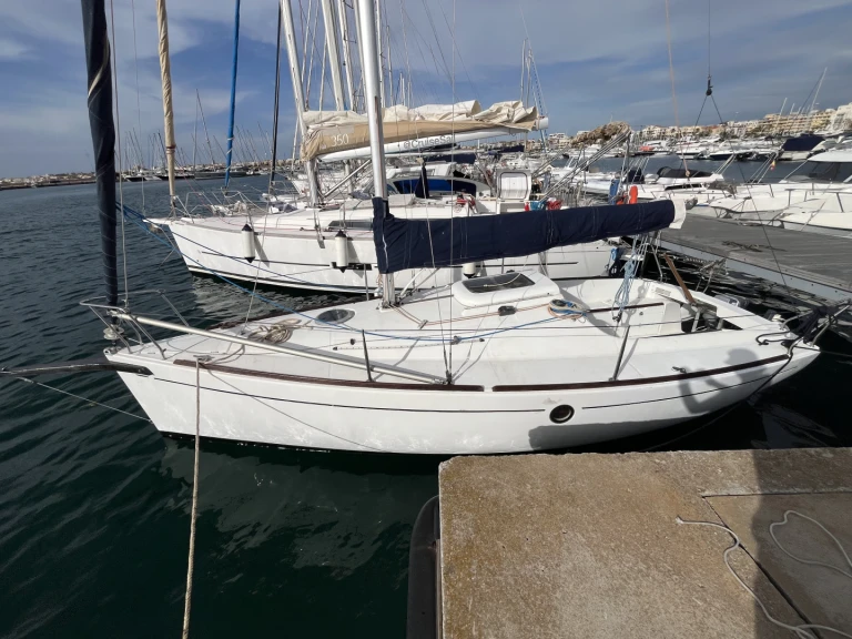 Plachetnice k pronájmu v Porto di Alghero za nejlepší cenu