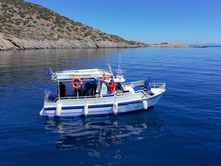 Pronájem jachty v Pórto Ráfti -Traditional Greek  na Samboatu