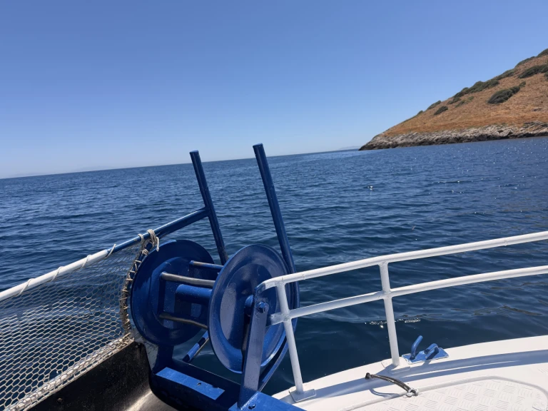 Pronájem lodi Pórto Ráfti lákavé ceny Greek 