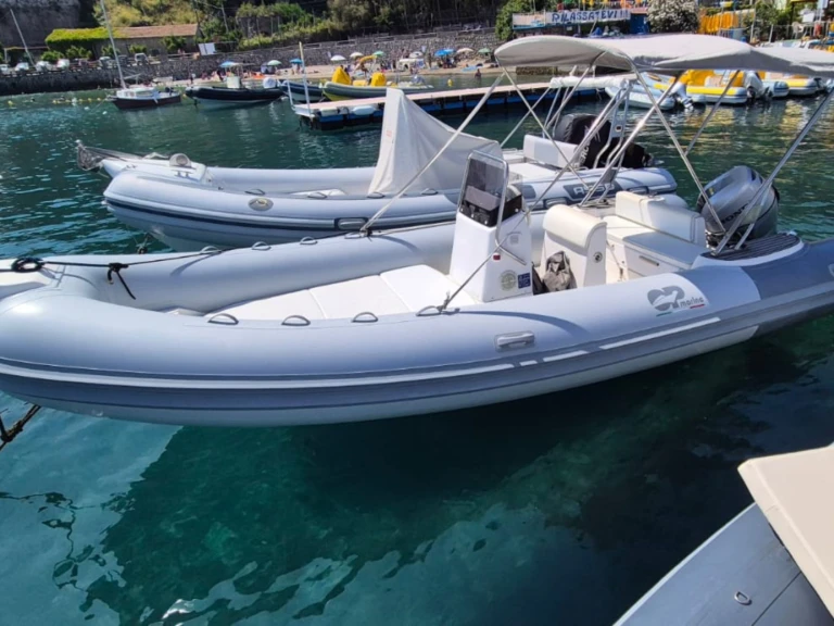 Pronajmout si op marine 19 v Sorrento