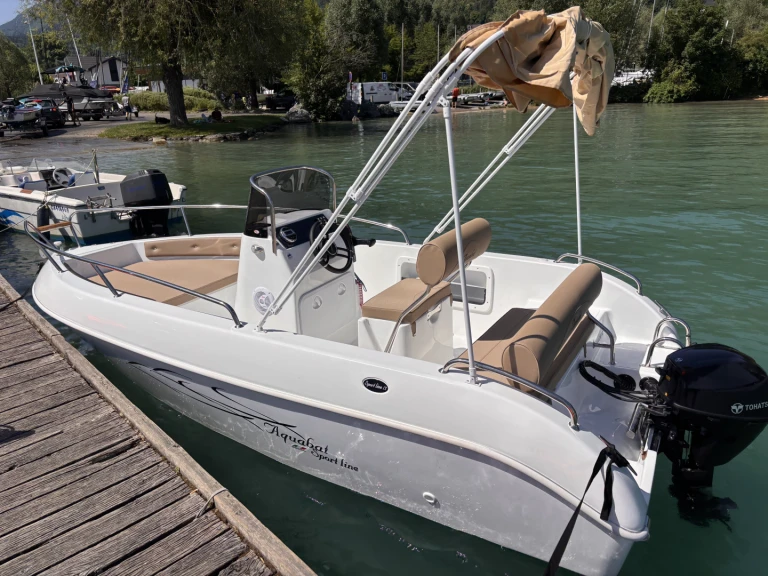 Pronajmout Motorová loď se skipperem či ne Aquabat v Annecy