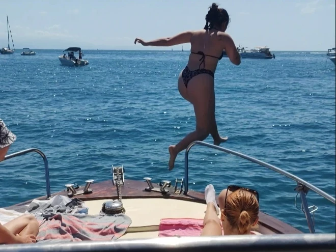 Pronájem lodi Amelia Plastimare Amelia 800 v La Spezia na Samboatu