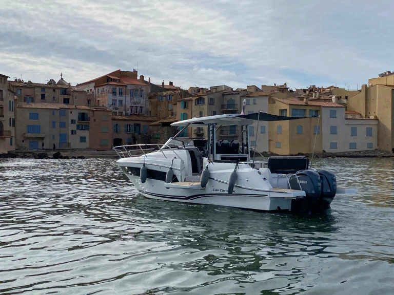 Pronajmout si Jeanneau Cap Camarat 10.5 WA v Port des Marines de Cogolin