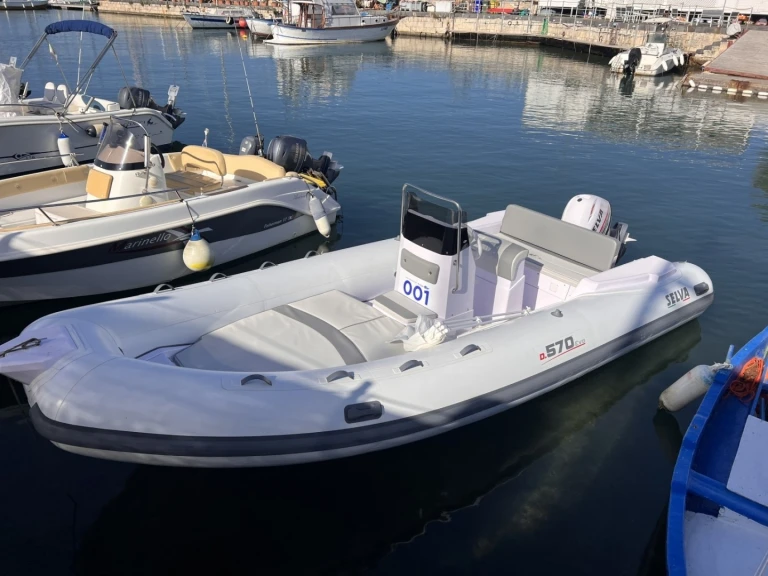 Pronájem lodi  Selva 570 v Giardini-Naxos na Samboatu