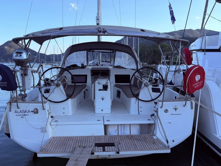 Pronájem lodi Jeanneau Sun Odyssey 410 v Nidri na Samboatu