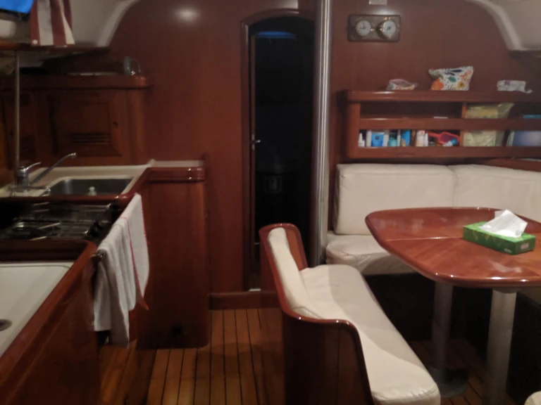 Pronájem Plachetnice v Alimos -Bénéteau Oceanis 411 Clipper