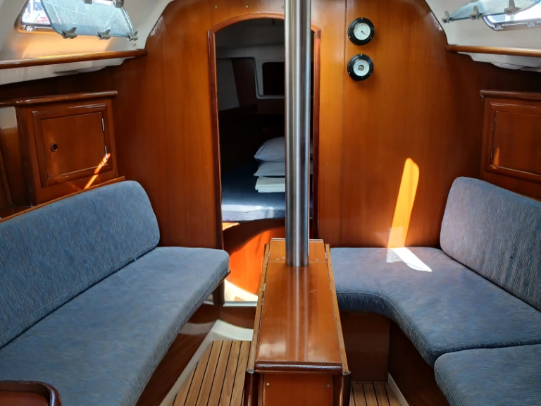 Pronájem lodi Trogir lákavé ceny Oceanis 331 Clipper