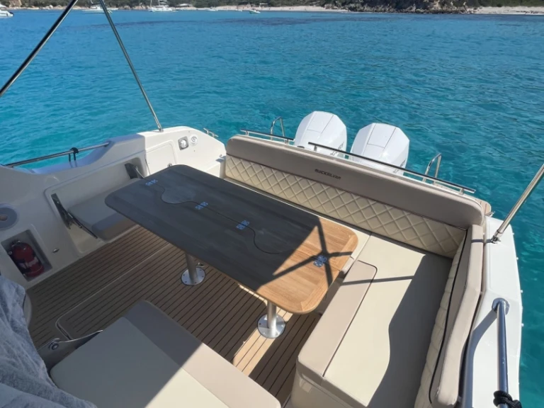 Pronájem lodi Quicksilver Activ 875 Sundeck v Ajaccio na Samboatu