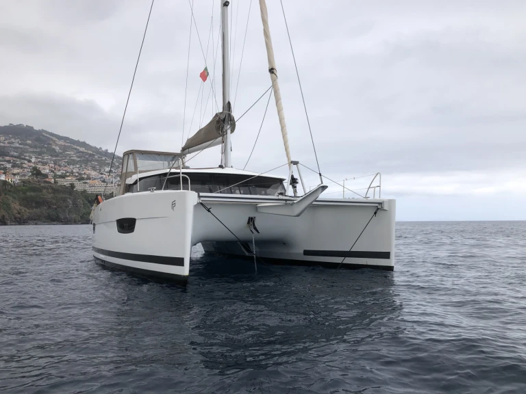 Pronájem lodi Fountaine Pajot Lucia 40 v Tivat na Samboatu