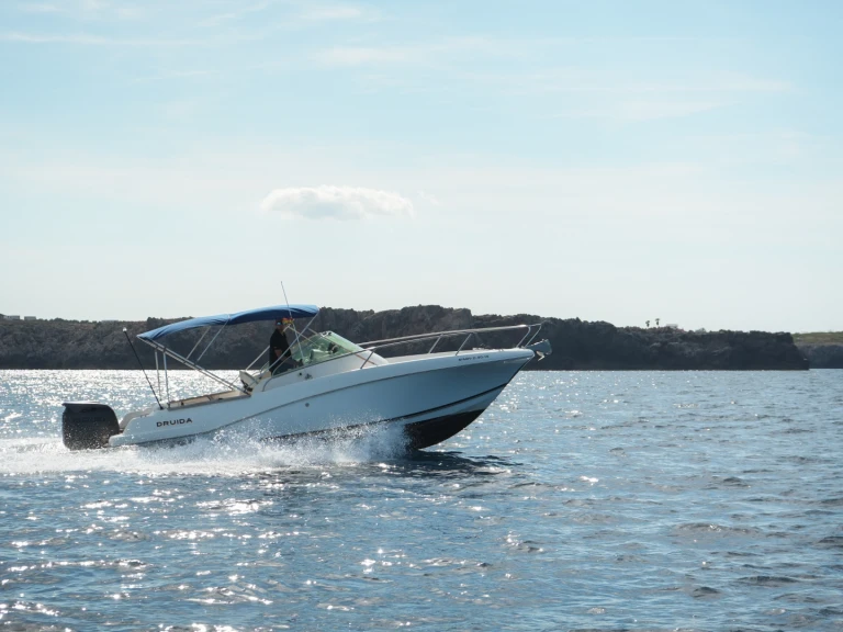 Pronájem Motorová loď v Port d'Addaia (City) -Jeanneau Cap Camarat 7.5 WA