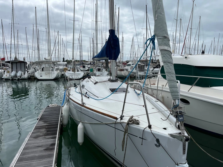 Pronájem jachty v Les Sables-d'Olonne -Bénéteau First 27.7 na Samboatu