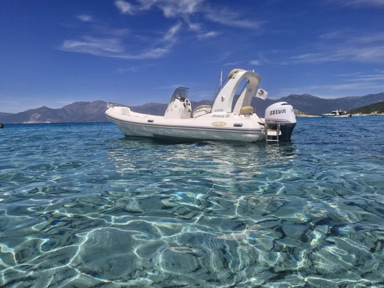 Pronajmout si Nuova Jolly Prince 21 v Saint-Florent