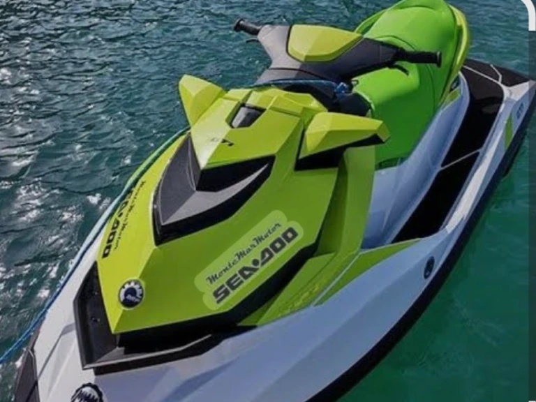 Pronajmout si Sea-Doo GTI v Canet-en-Roussillon