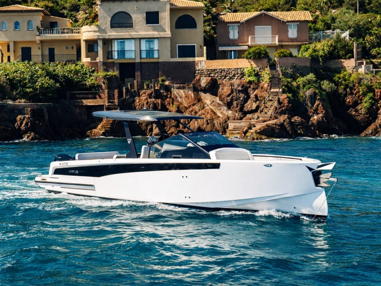 Pronajmout Motorová loď se skipperem či ne Virtue Yacht v Portisco