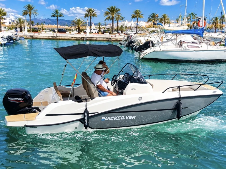 Quicksilver Activ 605 Open jednotlivci a charterové společnosti v Benalmádena