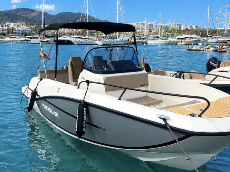 Pronájem lodi Benalmádena lákavé ceny Activ 605 Open