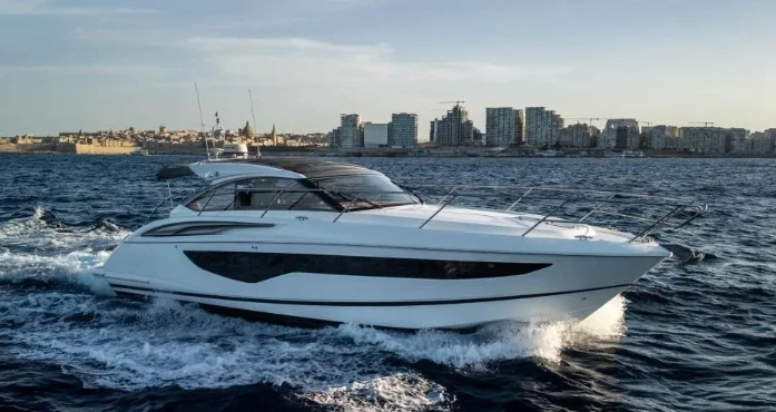 Pronájem lodi Port de Sitges Aiguadolç lákavé ceny Princess V40