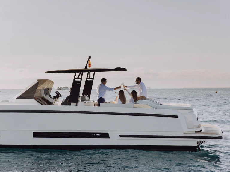 Pronájem Motorová loď v Denia -DEANTONIO YACHTS D36