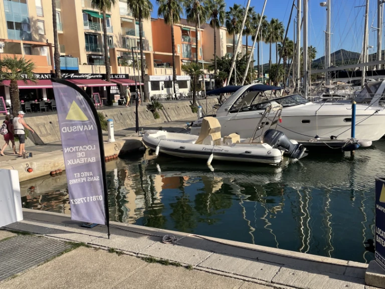 Pronajmout si Capelli Tempest 700 v Argelès-sur-Mer