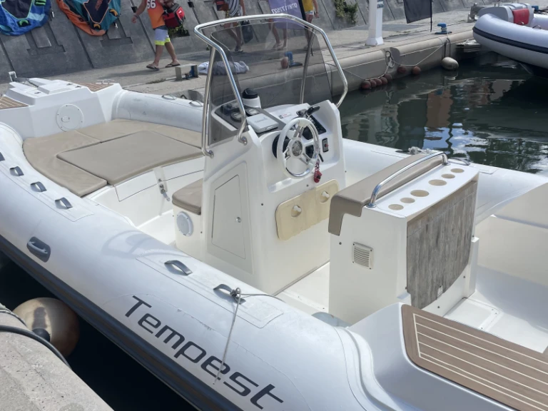 Pronájem lodi Argelès-sur-Mer lákavé ceny Tempest 700