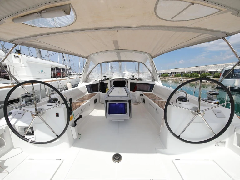 Pronájem Plachetnice v Puerto Banús -Bénéteau Oceanis 48