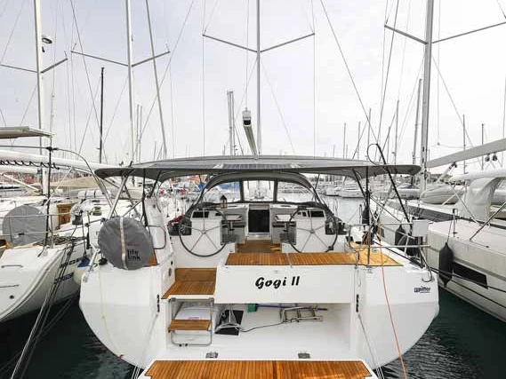 Pronájem lodi Trogir lákavé ceny Bavaria C50 Holiday - 5 + 1 cab.