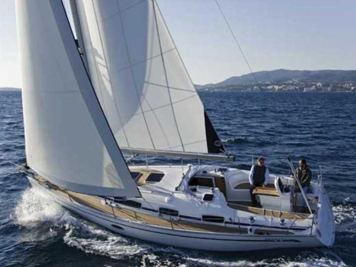 Pronájem lodi Bavaria Cruiser 34 v Kórfos na Samboatu