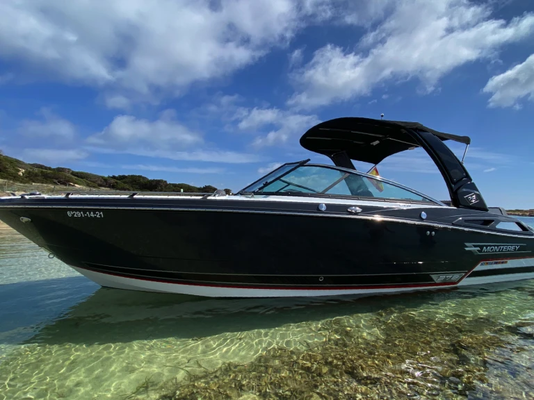Pronájem jachty v Ibiza Town -Monterey 278 SS na Samboatu