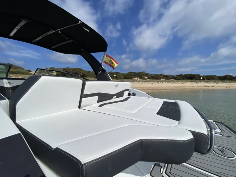 Pronájem Motorová loď v Ibiza Town -Monterey 278 SS