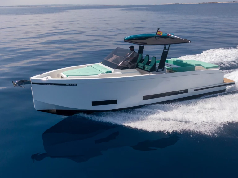 Pronajmout si De Antono Yachts  D36 Open v Ibiza Town