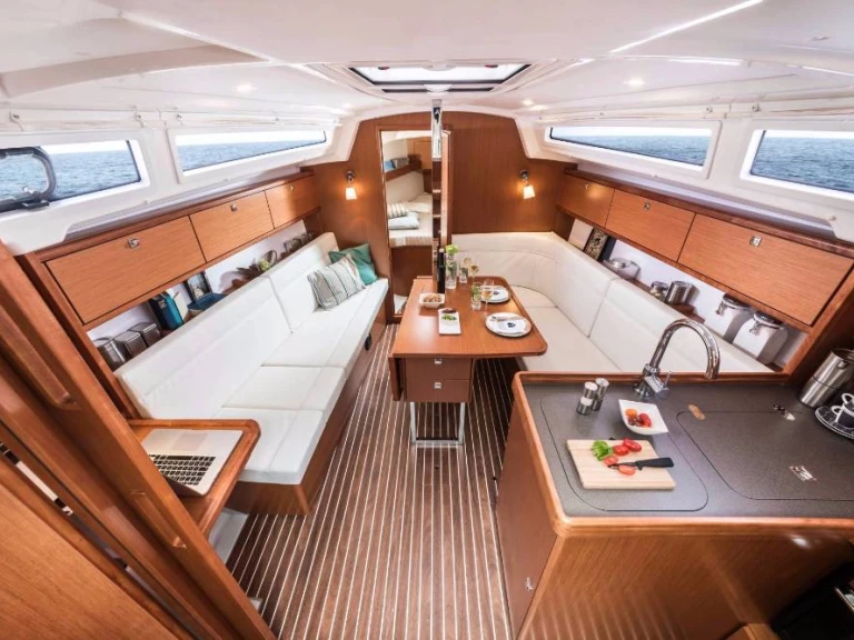 Pronájem jachty v Lefkáda -Bavaria Cruiser 34 na Samboatu