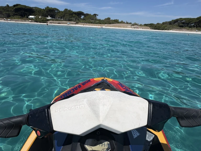 Pronájem jachty v Saint-Tropez -Sea-Doo Spark na Samboatu
