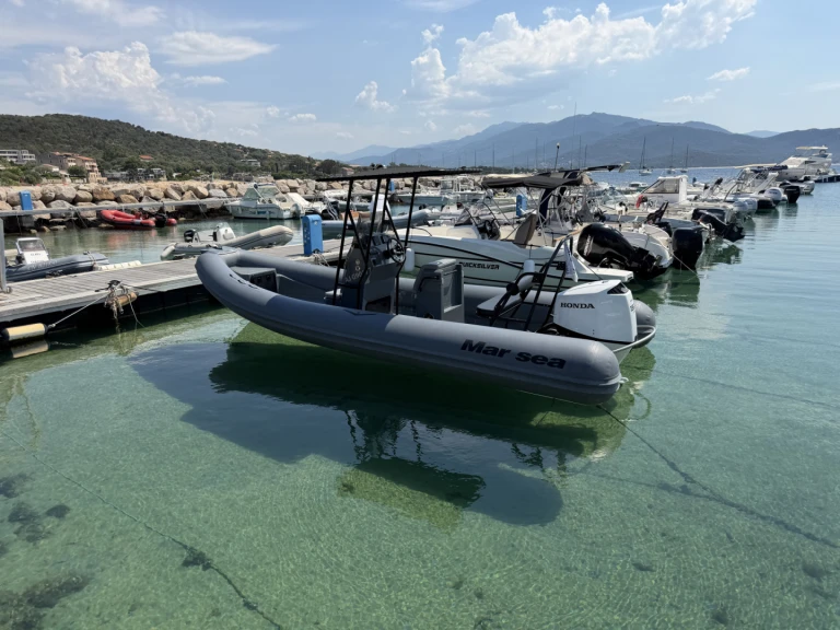 Pronajmout si MAR SEA FISHER 680 v Porto Pollo