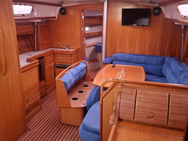 Pronájem lodi Marina di Grosseto lákavé ceny Bavaria 42 Cruiser