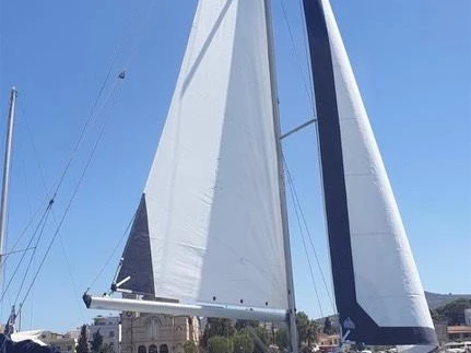 Pronájem lodi Jeanneau Sun Odyssey 43 v Níkiti na Samboatu