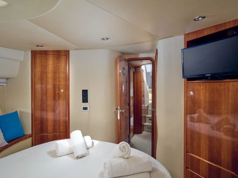Pronájem lodi Loutraki-Agioi Theodoroi lákavé ceny princess 40