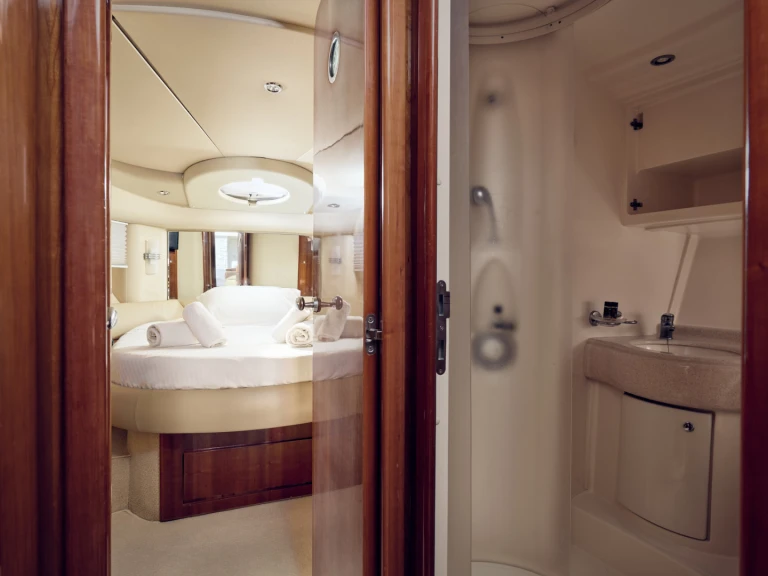 Pronájem lodi Princess princess 40 v Loutraki-Agioi Theodoroi na Samboatu