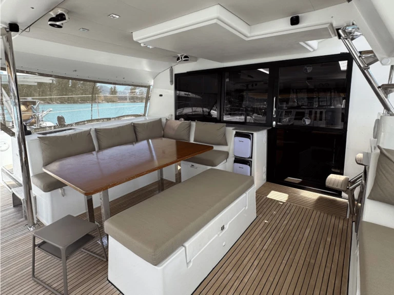 Pronájem jachty v Mahé -Fountaine Pajot Saba 50 na Samboatu