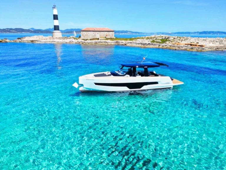 Pronájem lodi Ibiza Town lákavé ceny 41 XL