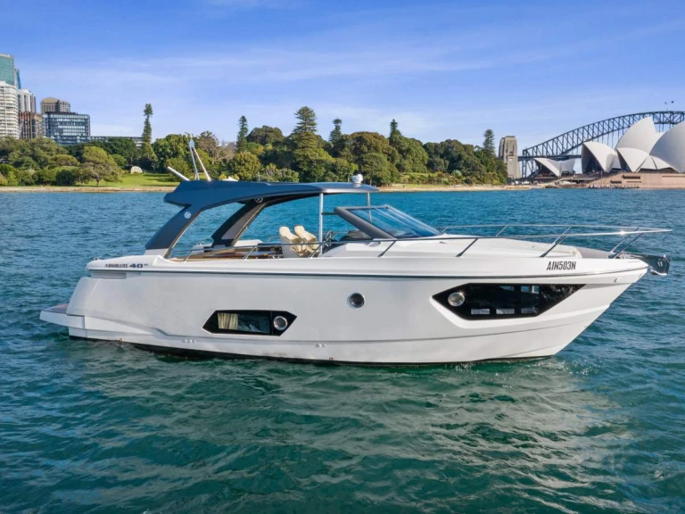 Pronájem Jachta Absolute Yachts s licencí