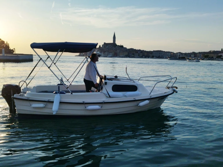 Sportmare MSport 500 jednotlivci a charterové společnosti v Rovinj