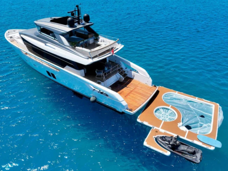 Pronajmout si San Lorenzo SX76 v Ibiza Town