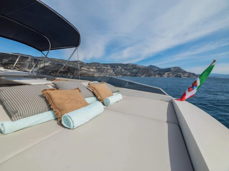 Jachta k pronájmu v Saint-Jean-Cap-Ferrat za nejlepší cenu