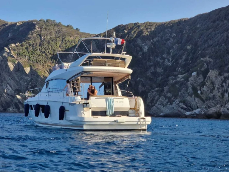 Pronájem lodi Prestige Yachts prestige 500 fly v Golfe-Juan na Samboatu