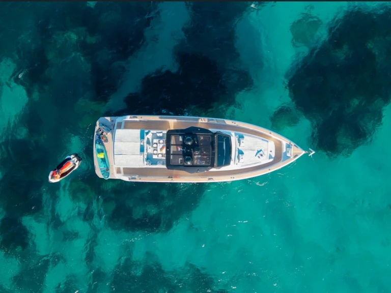 Pronajmout si Pardo Yachts Pardo 50 v Francie