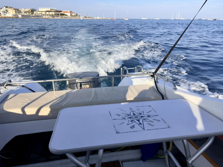 Pronajmout si Rocca Super Mistral v Cannes