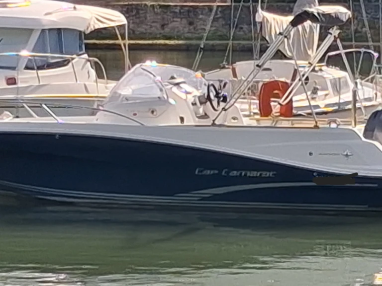 Jeanneau Cap Camarat 6.5 WA Serie 2 jednotlivci a charterové společnosti v Auray